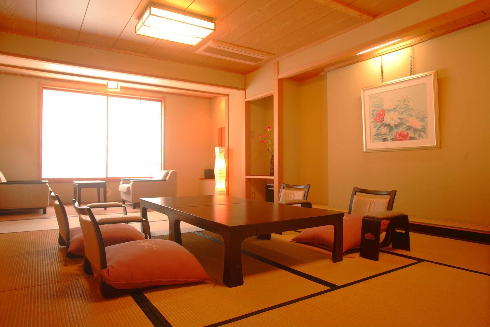Shibu Onsen Sakaeya Hotel Yamanouchi  Exterior foto